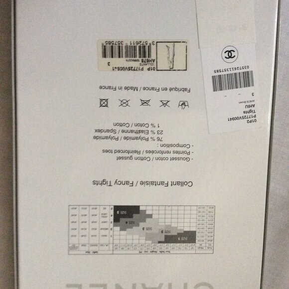 Chanel Vintage 01P CC Logo Tights Size 3 – Rare Deadstock Authentic Designer - Picture 3 of 6